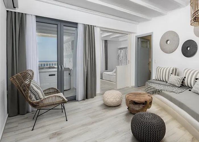 Iliada 4* Naxos City